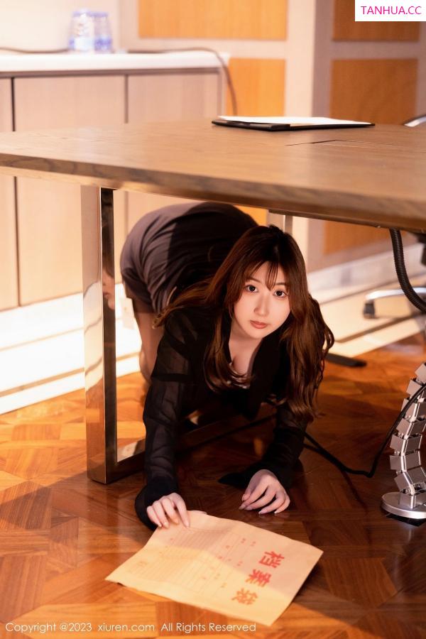 江真真  [XiuRen]高清写真图 2023.06.02 No.6848 江真真 黑丝美腿第54张图片